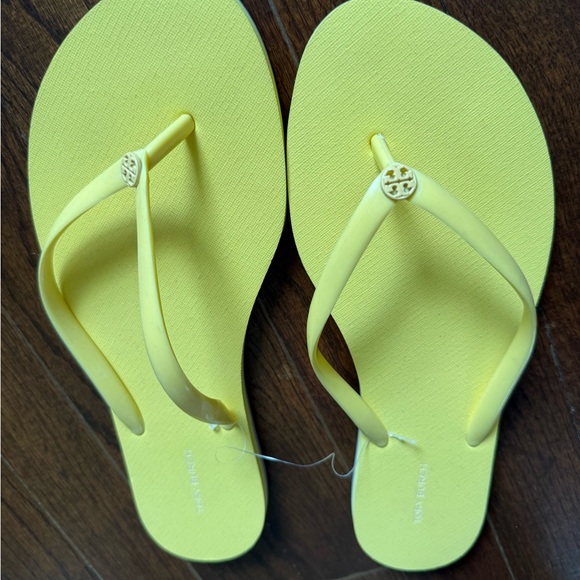 Tory Burch Yellow Sandals Classic Design - Picture 3 of 3